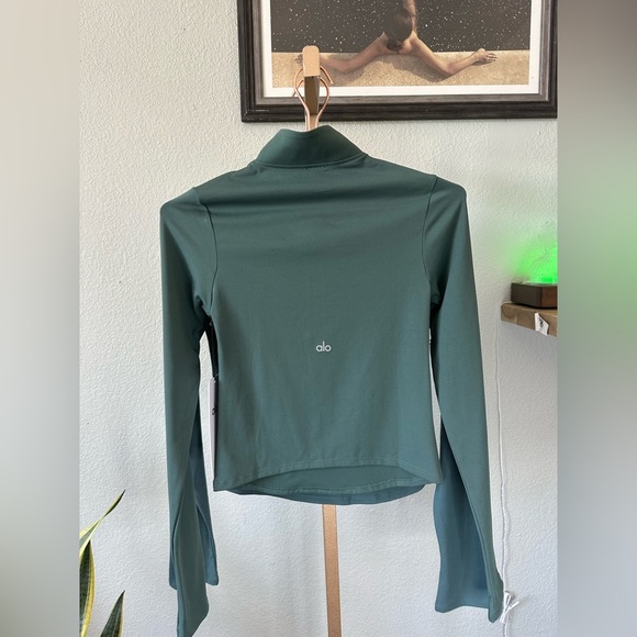 ALO | Softsculpt Precision 1/4 Zip Long Sleeve in Clover Green - Picture 2 of 5
